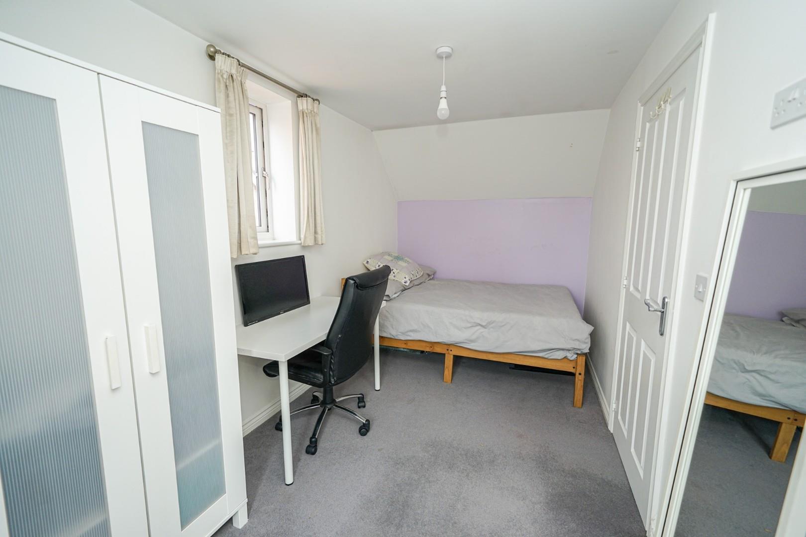 Fieldfare, Leighton Buzzard Quarters Estate Agents